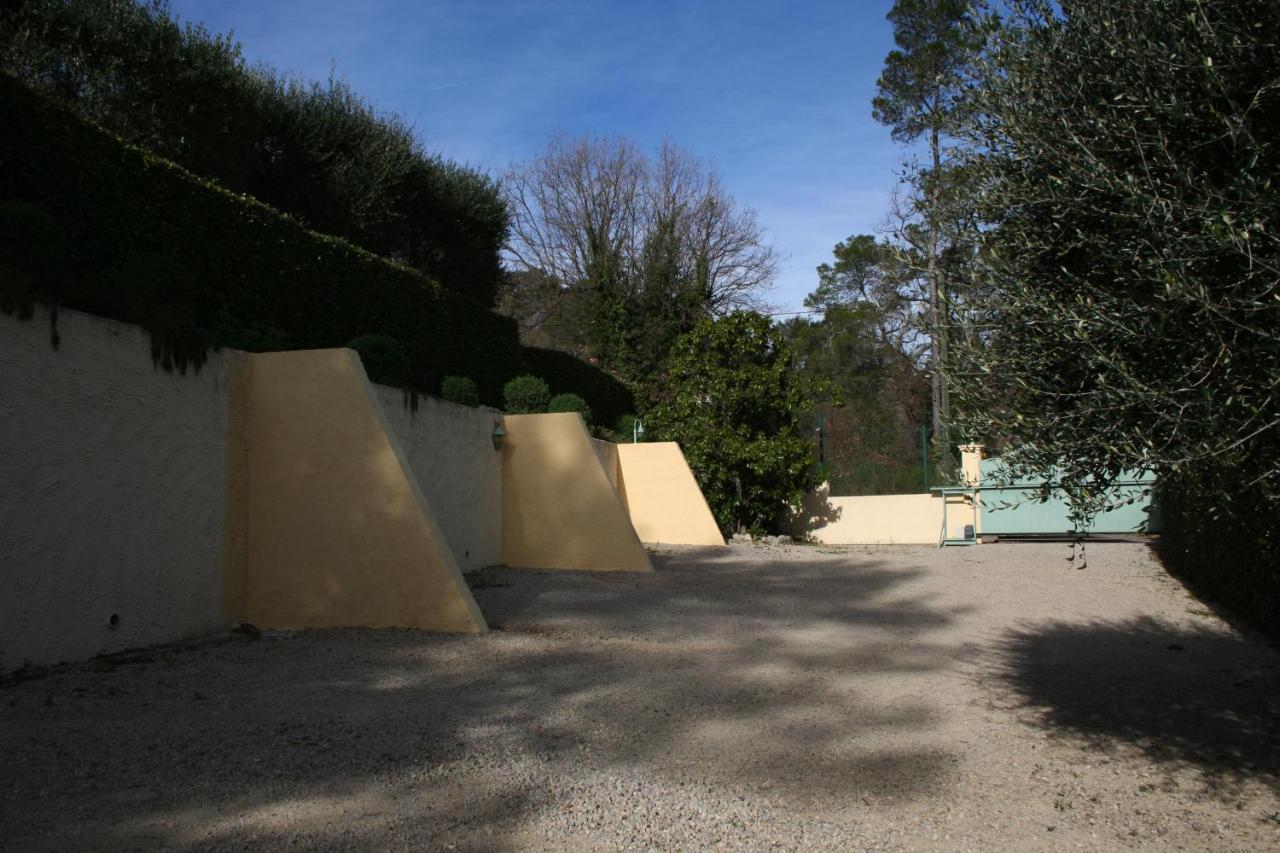 Le Mas Des Tarentes Chambres D'Hotes Trans-en-Provence Dış mekan fotoğraf