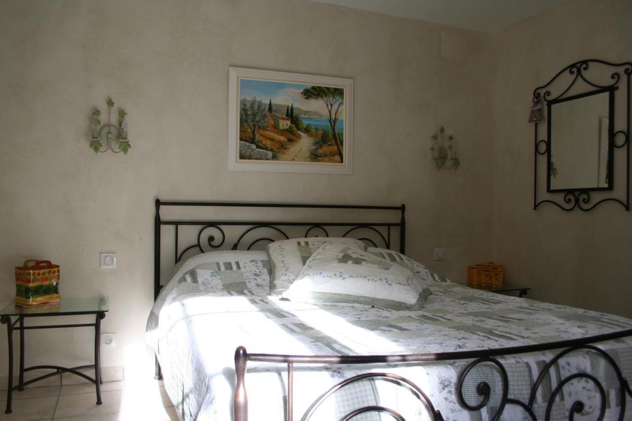 Le Mas Des Tarentes Chambres D'Hotes Trans-en-Provence Dış mekan fotoğraf
