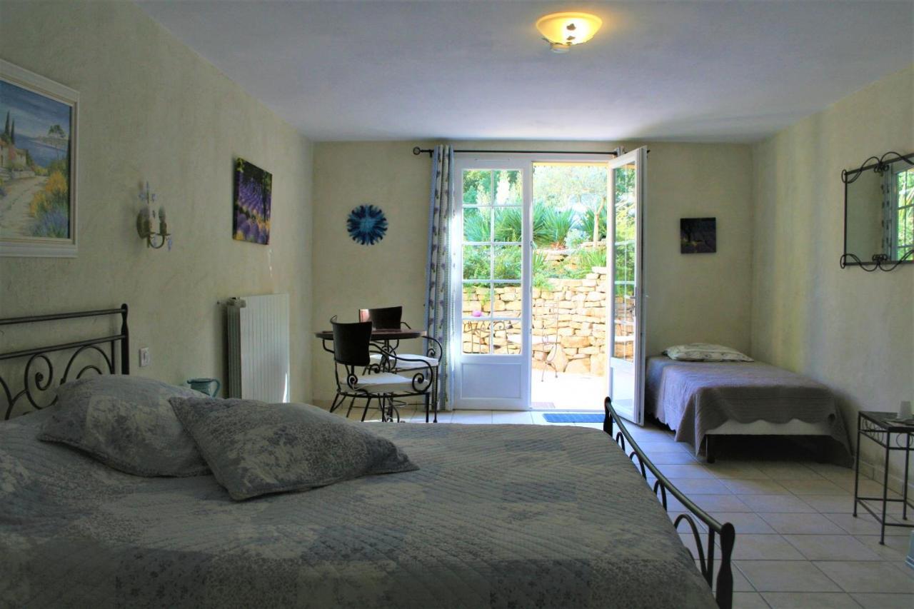 Le Mas Des Tarentes Chambres D'Hotes Trans-en-Provence Dış mekan fotoğraf