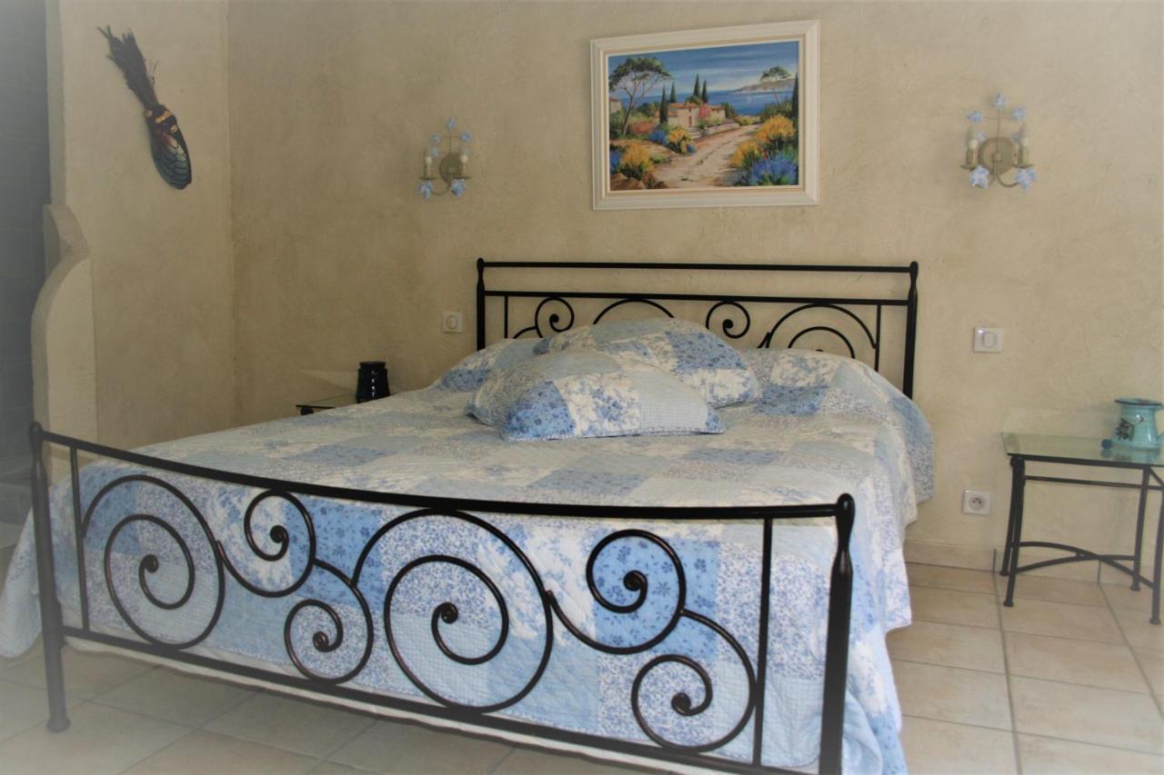 Le Mas Des Tarentes Chambres D'Hotes Trans-en-Provence Dış mekan fotoğraf